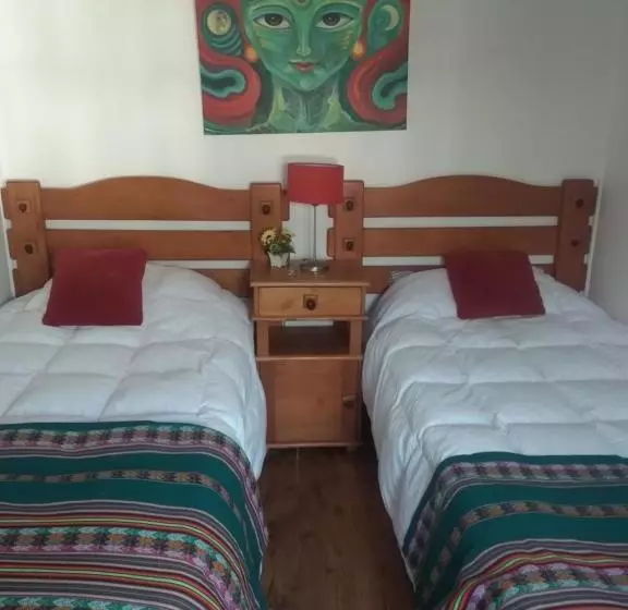 پانسیون Hostal Nomade