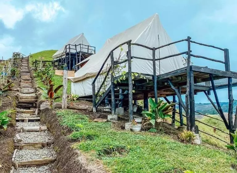 ユースホステル Glamping Rustiko