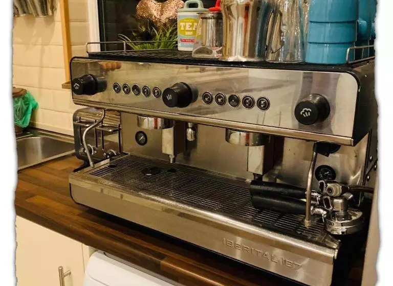 تختخواب و صبحانه One Ninety Boutique Accommodation