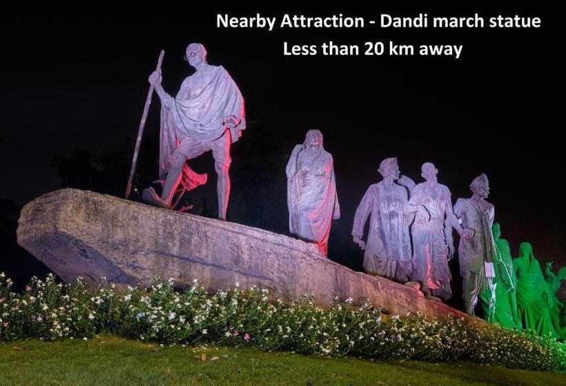 Hotel Capital O 70965 Sudhir And Banquet