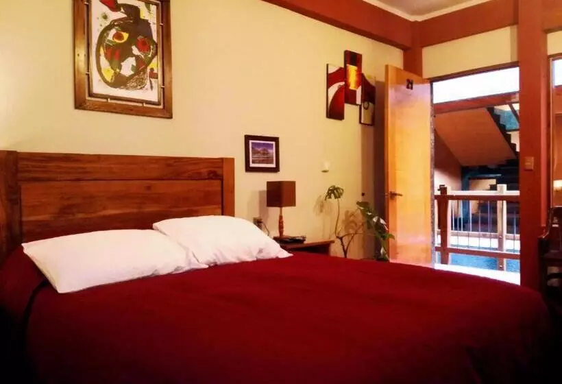 هتل Hostal Cagnapa Restobar