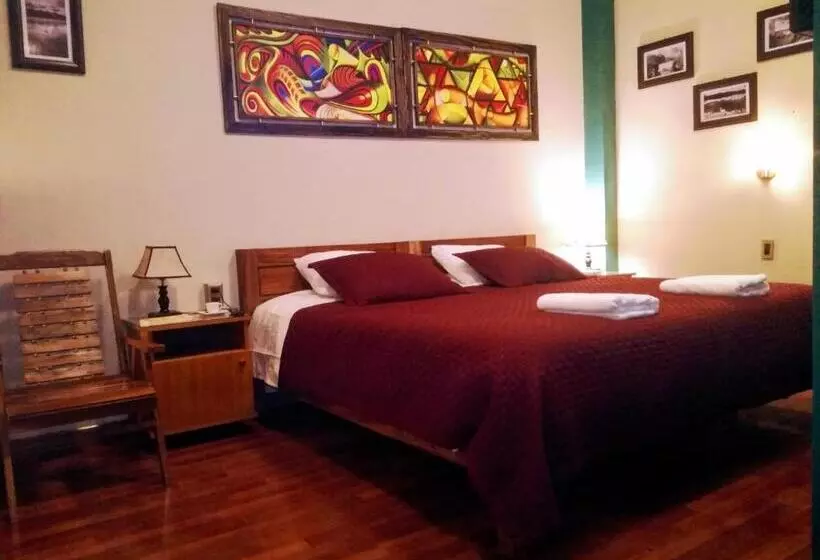 هتل Hostal Cagnapa Restobar