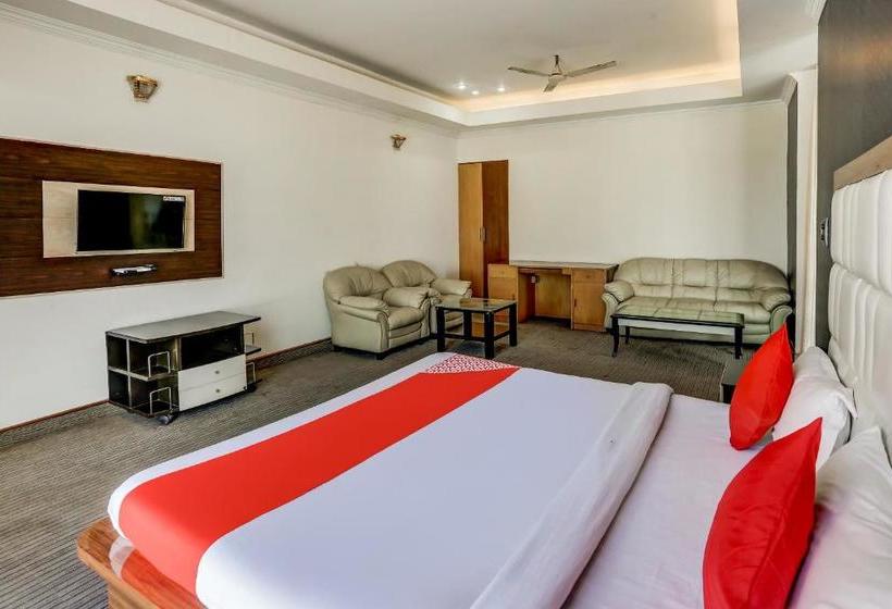 酒店 Oyo 71042 Sahara Estate