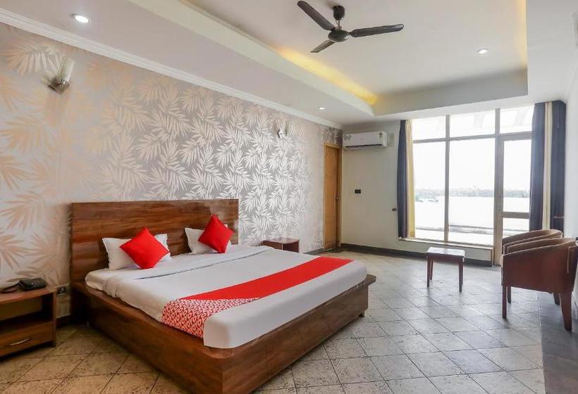 酒店 Oyo 71042 Sahara Estate