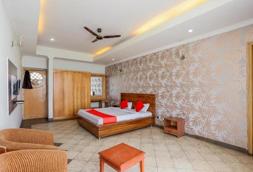 酒店 Oyo 71042 Sahara Estate