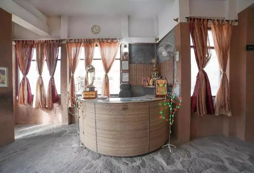 Hotelli Oyo 71395  Kumaon Presidency