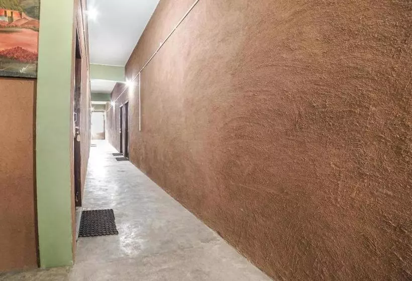 Hotelli Oyo 71395  Kumaon Presidency