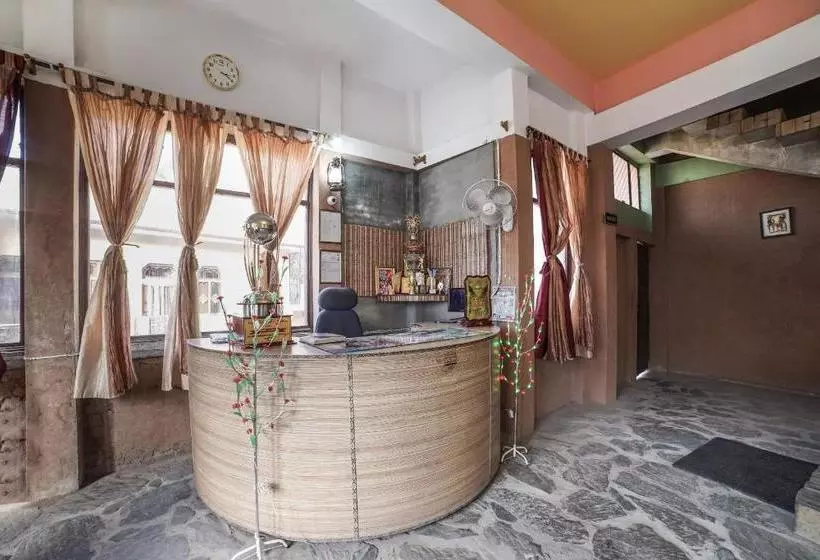 Hotelli Oyo 71395  Kumaon Presidency