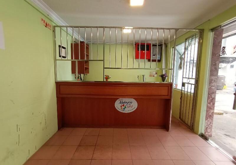 فندق Oyo 89641 Myhouse Inn