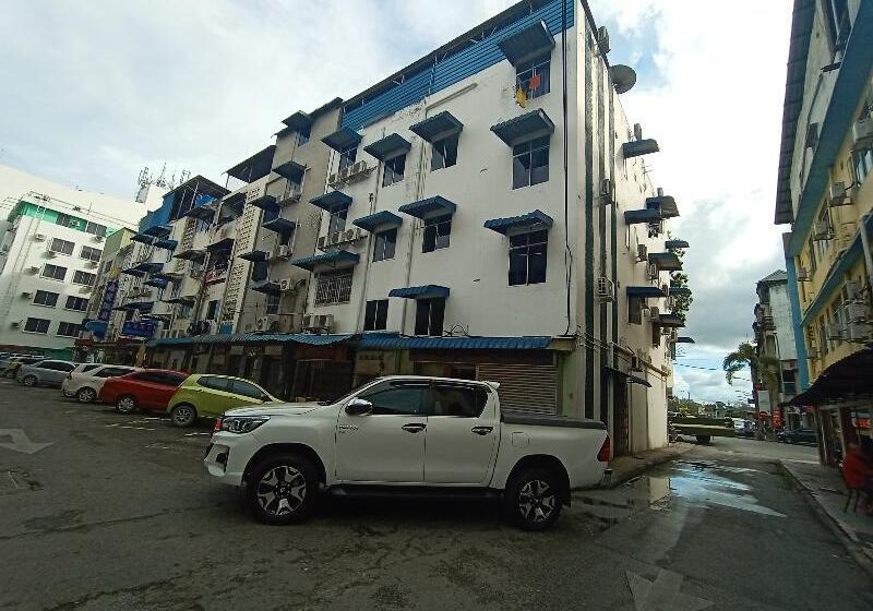 فندق Oyo 89641 Myhouse Inn