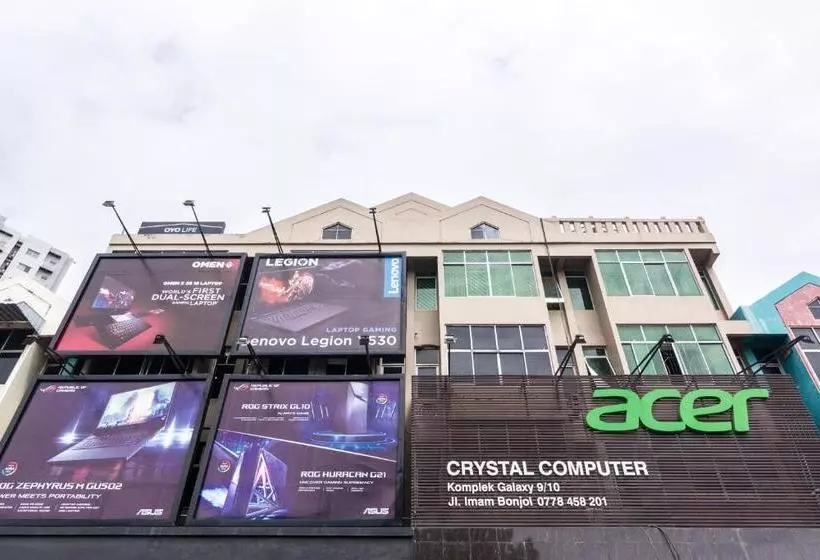 Hotelli Oyo Life 2096 Ginka