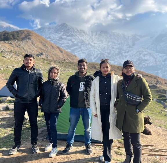 فندق Triund Trek And Camping