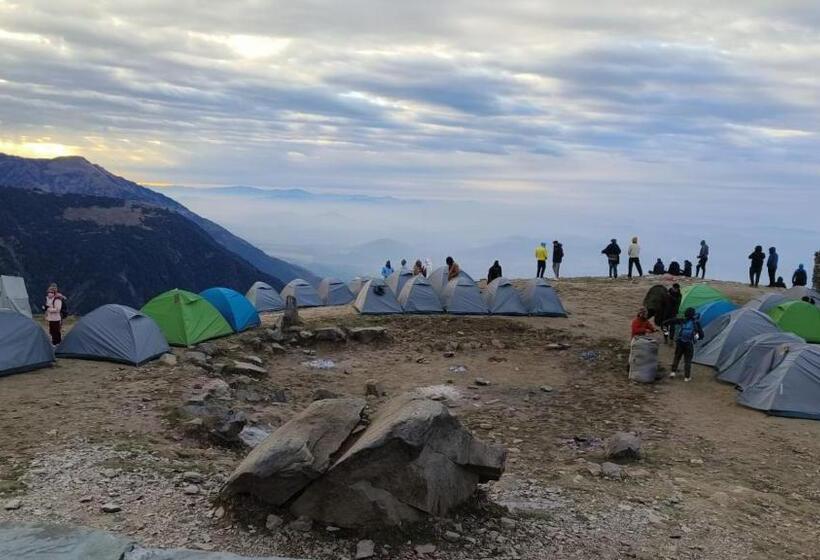 فندق Triund Trek And Camping