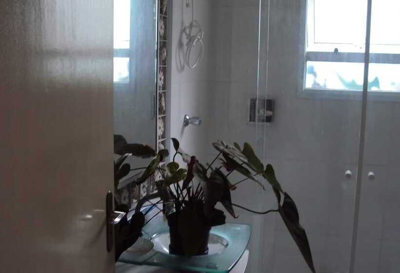 פנסיון Beach House P.g Hostel