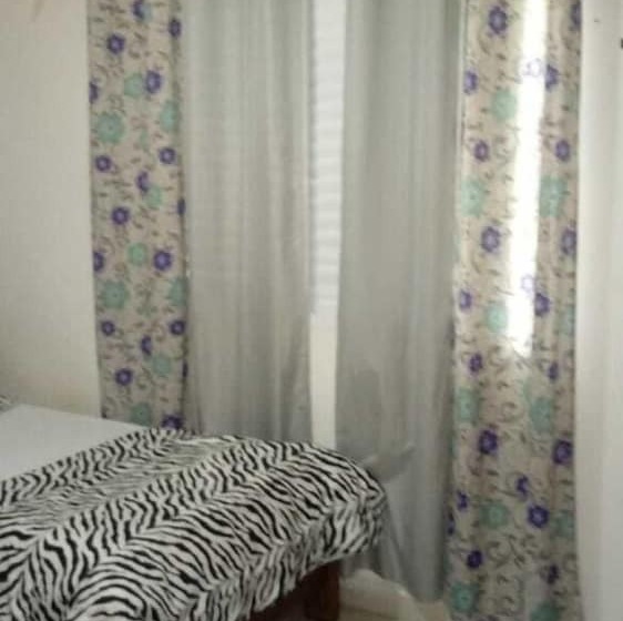 פנסיון Beach House P.g Hostel