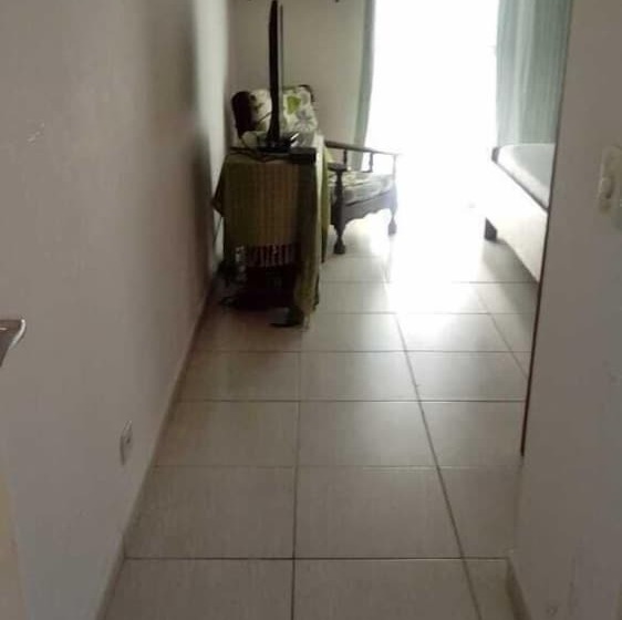 פנסיון Beach House P.g Hostel