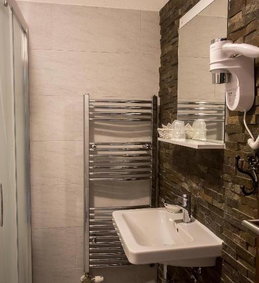 Пансион Pivnica A Penzion Pri Studni