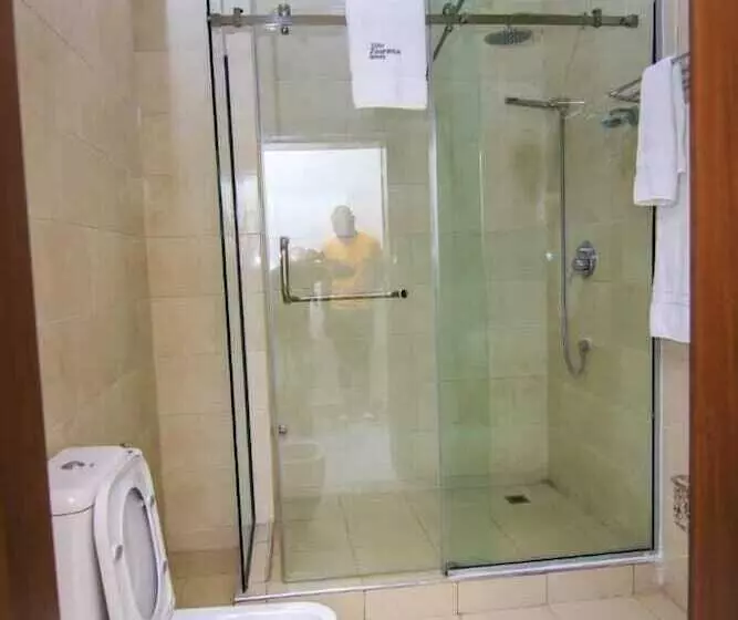 Villa Toscana Hotel Asaba