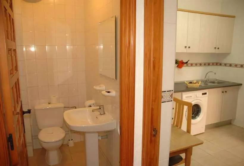 Apartamentos Jessica Beach