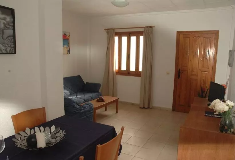 Apartamentos Jessica Beach