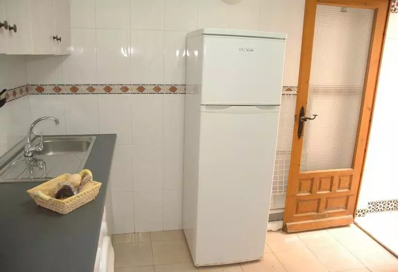 Apartamentos Jessica Beach