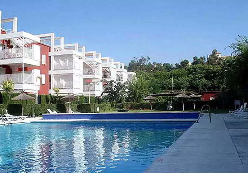 Apartamentos Leo Velamayor