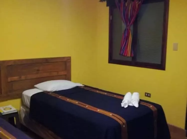 هتل Casa Maria Jose