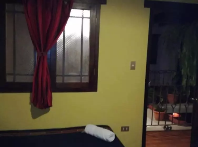 هتل Casa Maria Jose