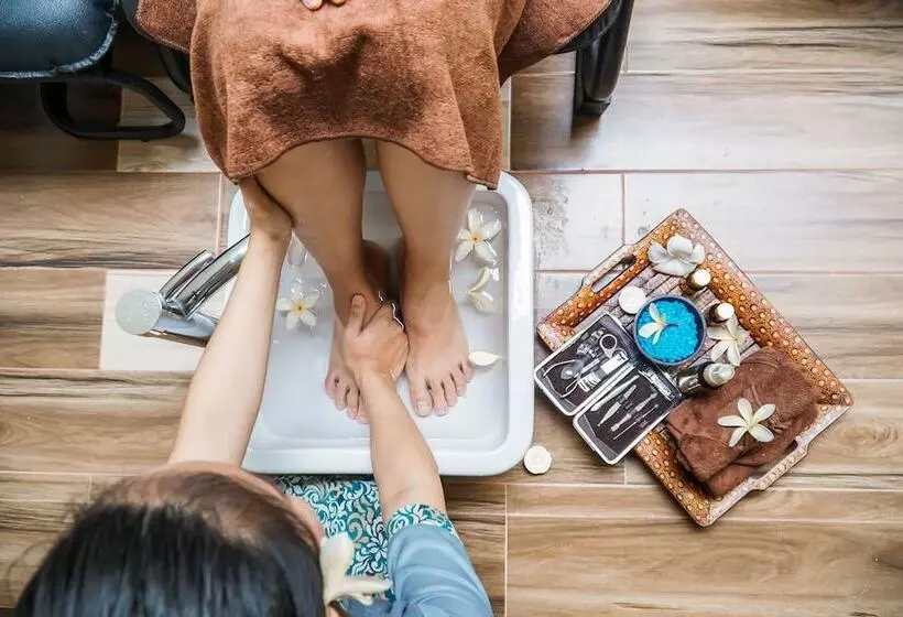 Harris Resort Batam Waterfront