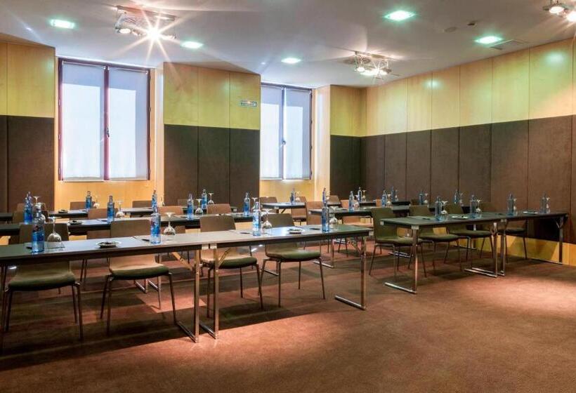 Ac Hotel Palacio De Santa Ana By Marriott