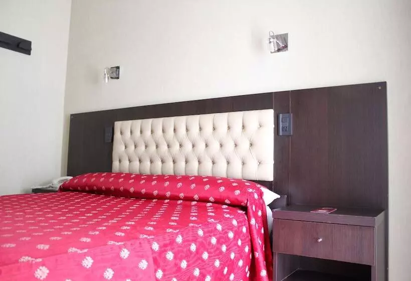 هتل Ayacucho Palace