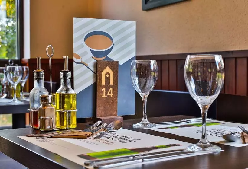 Отель Campanile Milton Keynes  Fenny Stratford