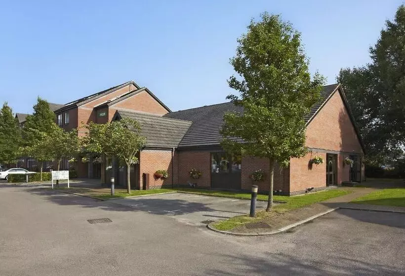 Отель Campanile Milton Keynes  Fenny Stratford