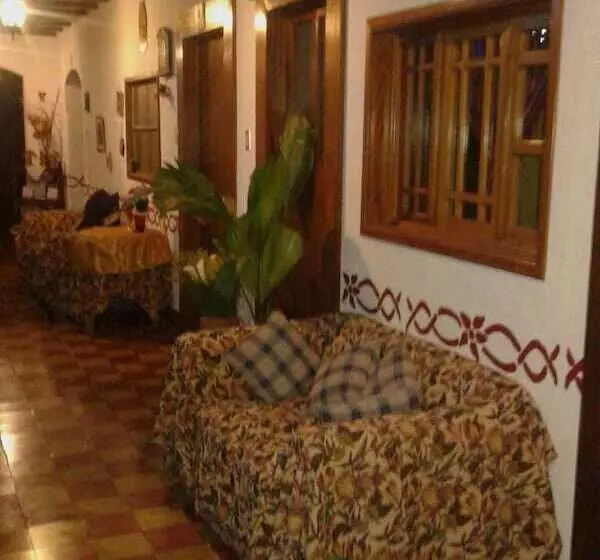 هتل Casa Maria Jose