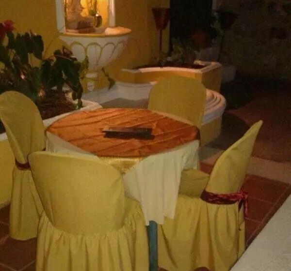 هتل Casa Maria Jose