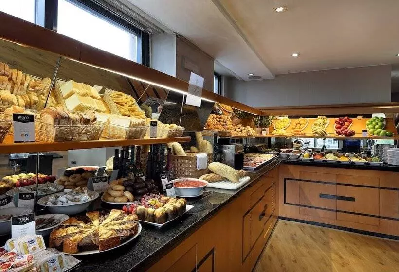 בית מלון כפרי Exe Plaza