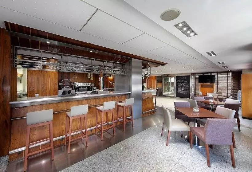 בית מלון כפרי Exe Plaza