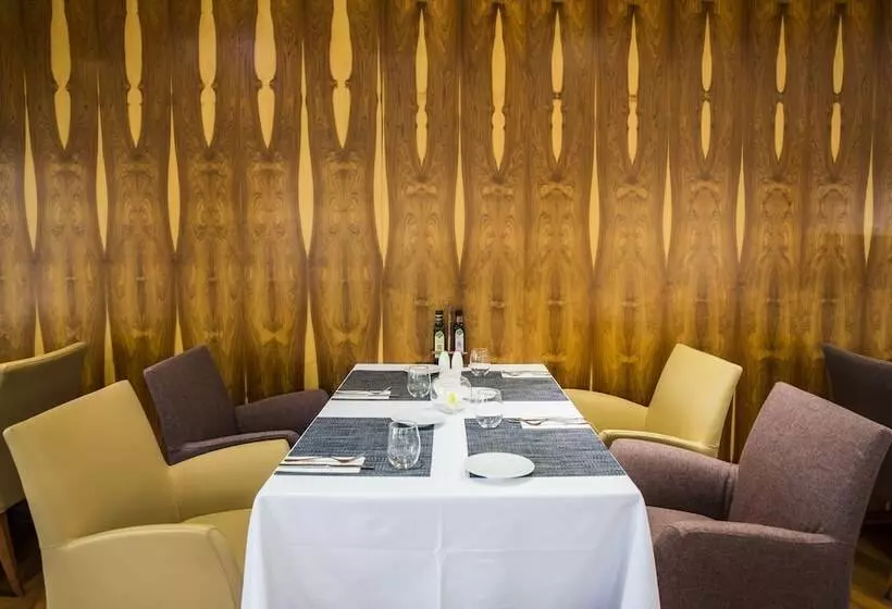 בית מלון כפרי Exe Plaza