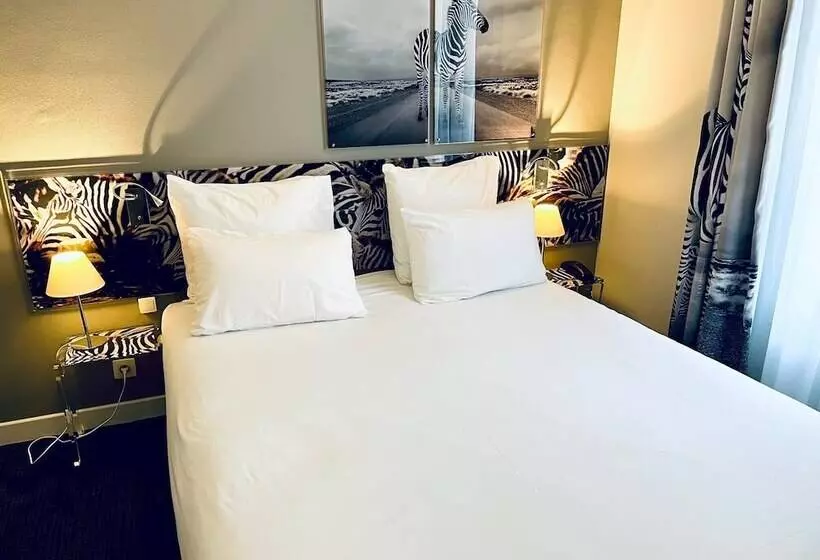 Отель Le Cardinal Rueil Centre