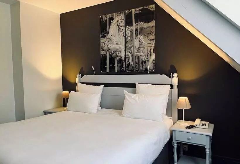 Отель Le Cardinal Rueil Centre