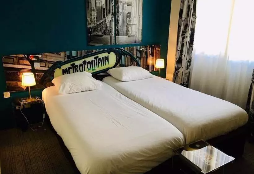 Отель Le Cardinal Rueil Centre