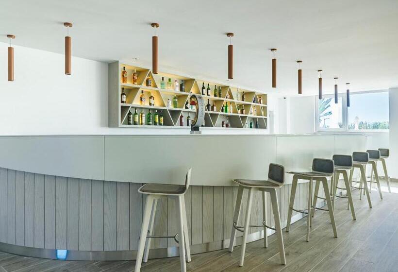 Отель Mh Atlantico