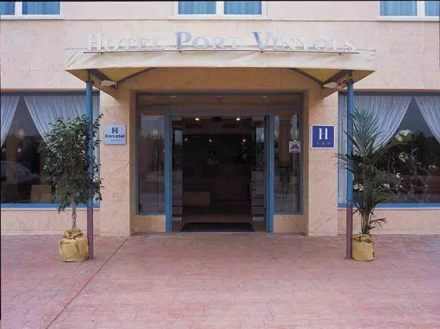 Hotelli Port Vinyols