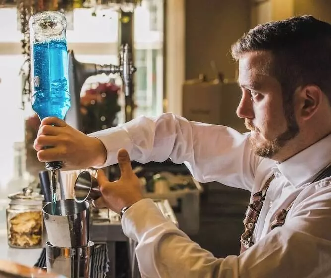 هتل Vp Jardin De Recoletos