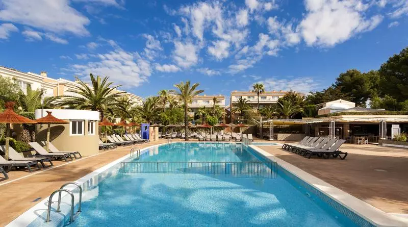 Insotel Cala Mandia Resort