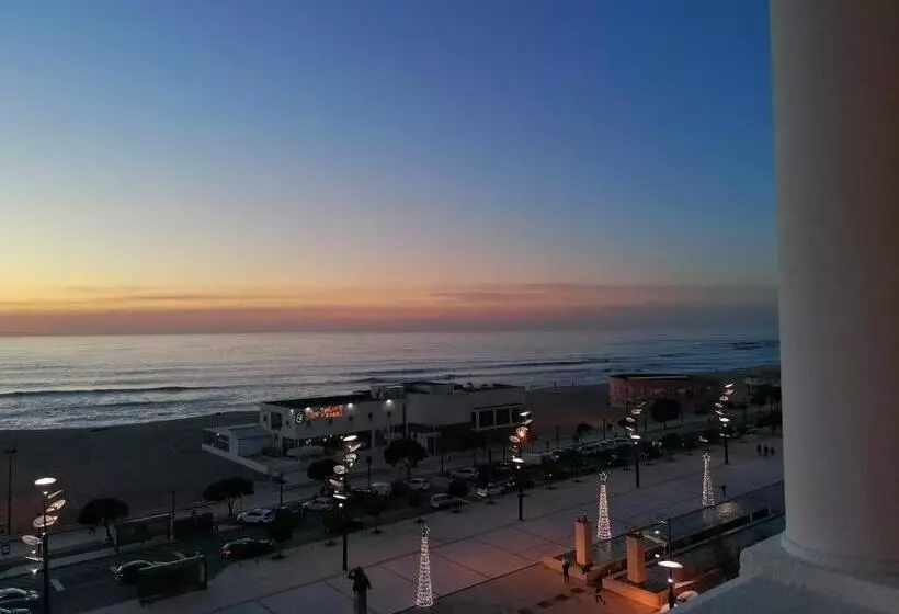 The One Grand Hotel da Póvoa