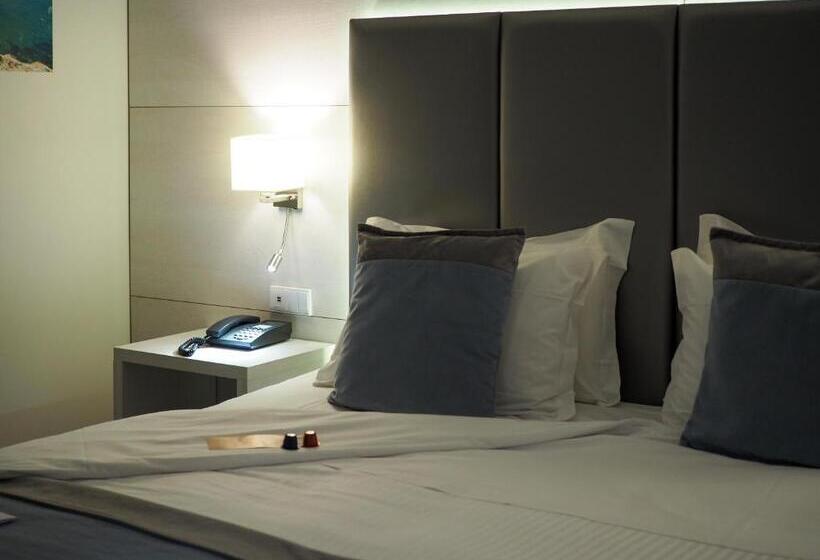 The One Grand Hotel da Póvoa