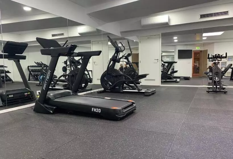 The One Grand Hotel da Póvoa