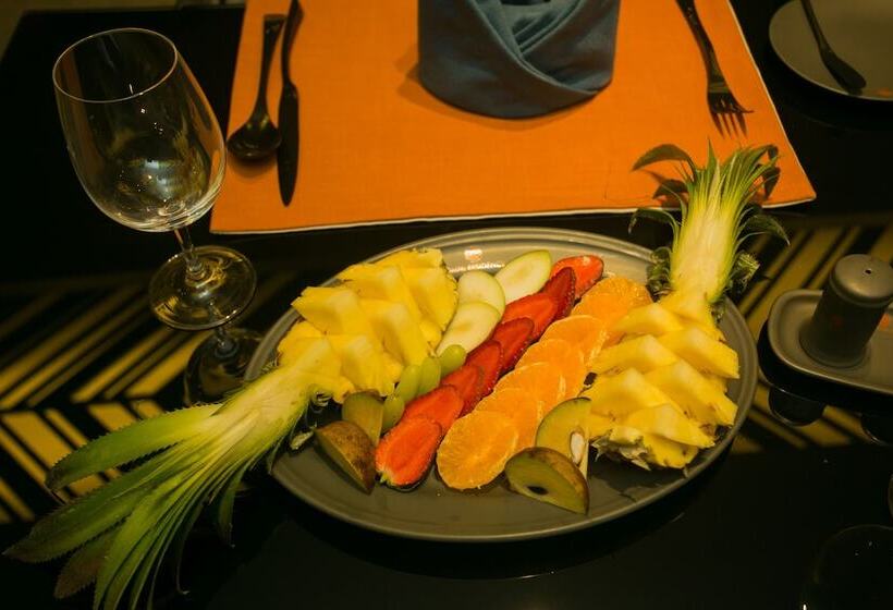 هتل Omni Residency Dhaka