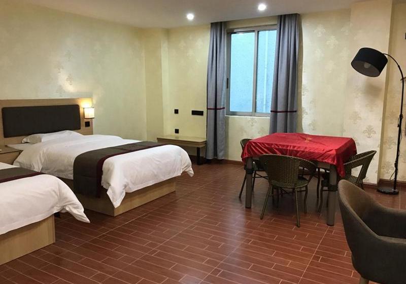 فندق Thank Inn Plus  Maoming Huazhou City Station Road